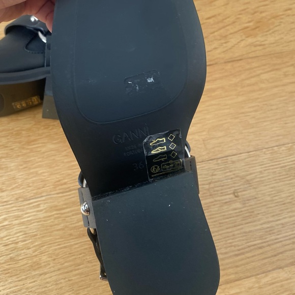 NEW GANNI Black Low Cut Biker Chelsea Boots Size 6 - Picture 3 of 10